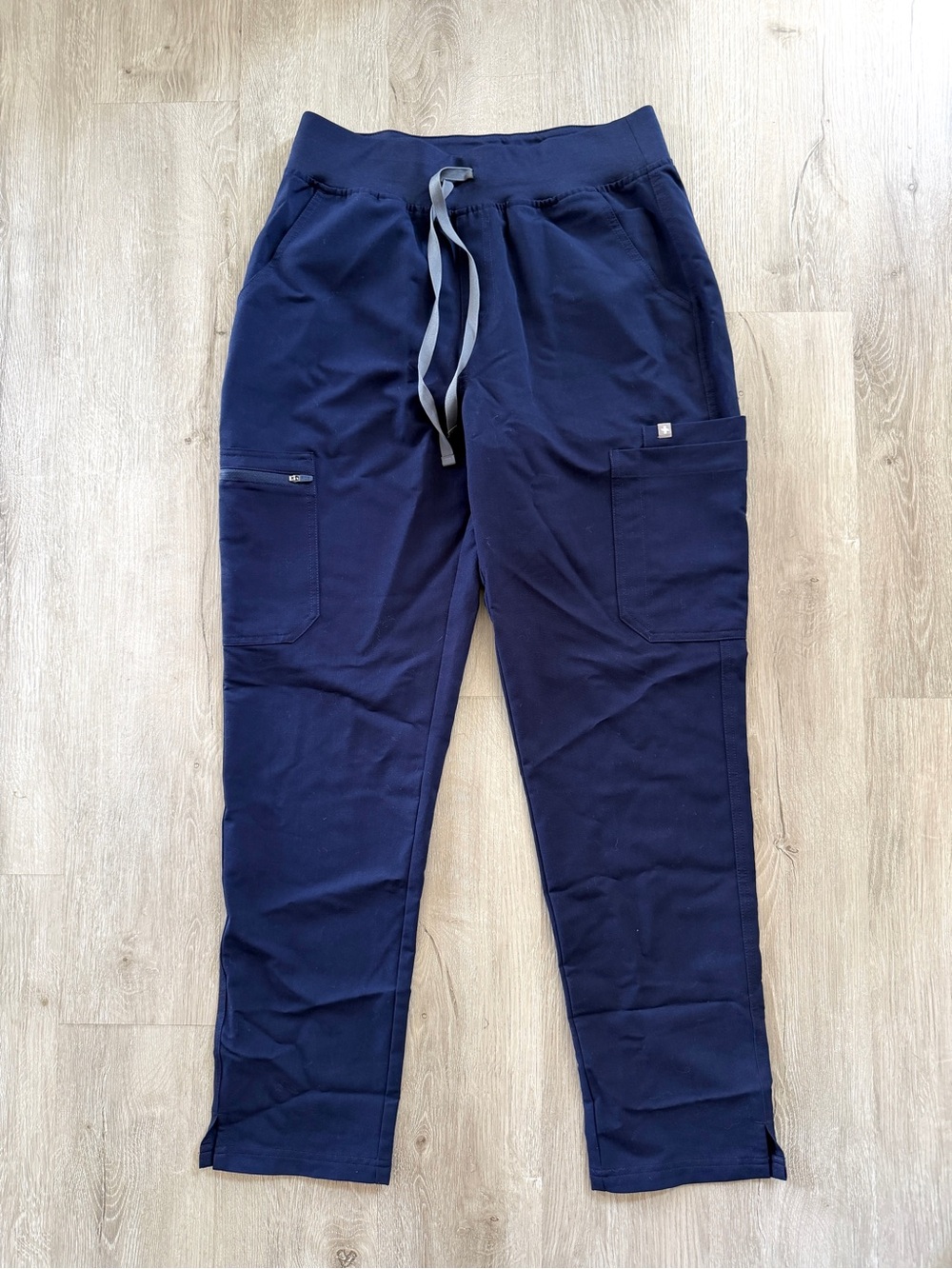 Figs Womens Navy Drawstring Cargo Joggers Scrub pants